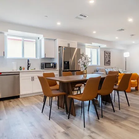 Chic & Comfortable Space Near Downtown La & Usc